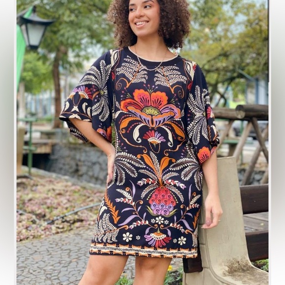 Farm Rio Dresses & Skirts - Farm Rio NWT Vestido Floral Shirt Dress Kimono Sleeve Size XL